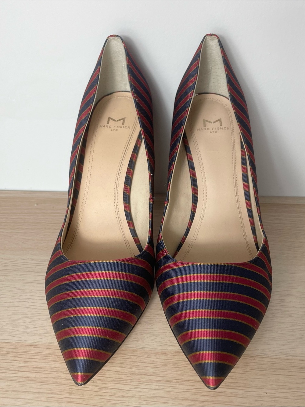 Marc Fisher LTD Metallic Striped Pointed Toe Stiletto Heels Pumps Sz 9M